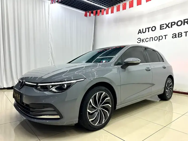 Volkswagen Golf, 2022