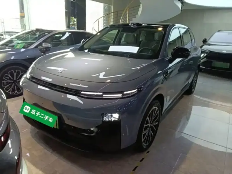 Leapmotor B10, 2025