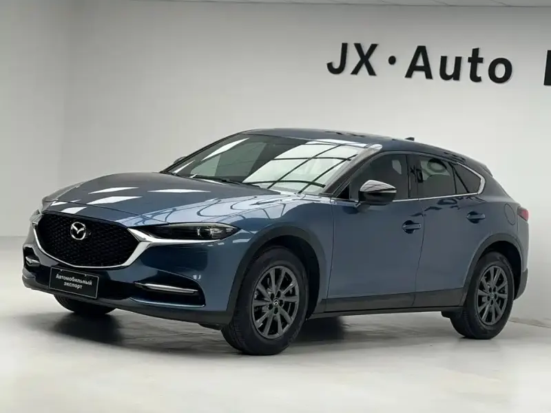 Mazda CX-4, 2022