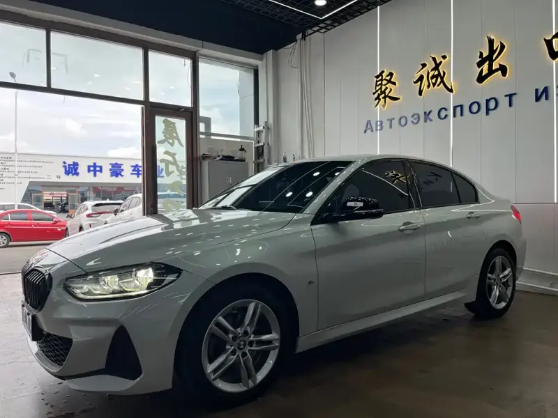BMW 1 Series, 2022