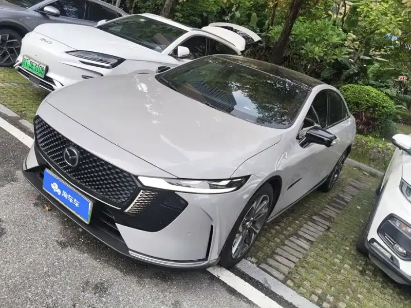 Mazda EZ-6, 2025