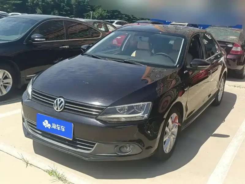 Volkswagen Sagitar, 2012