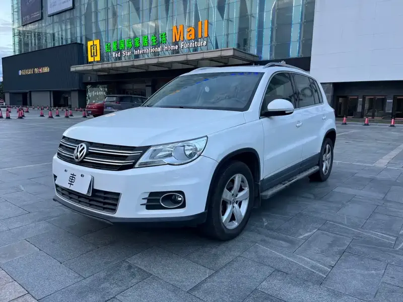 Volkswagen Tiguan, 2012
