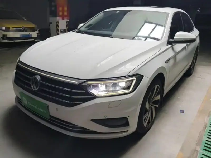 Volkswagen Sagitar, 2020