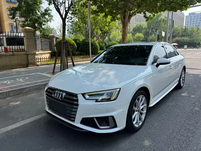 Audi A4L, 2019