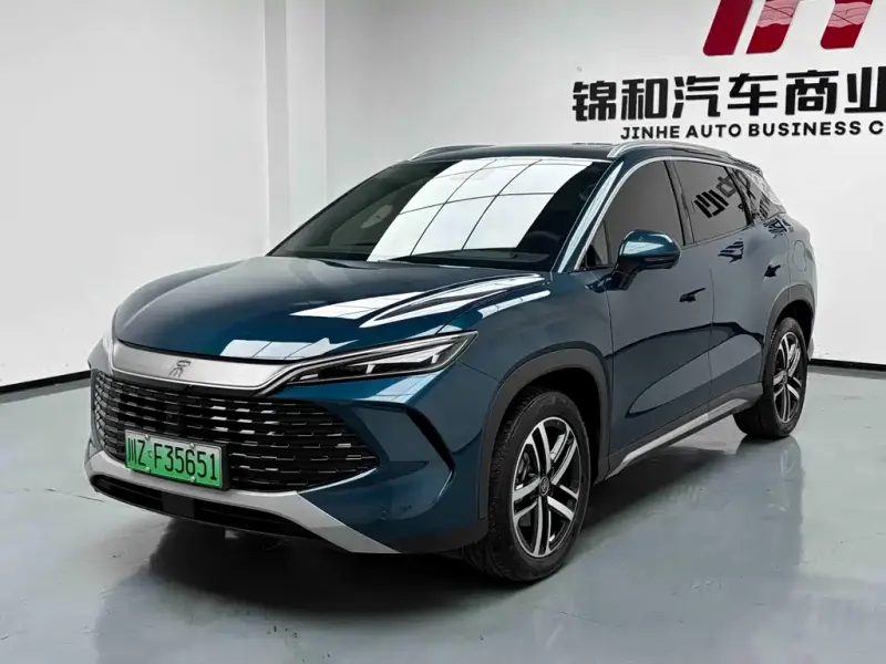 BYD L DM-i, 2025