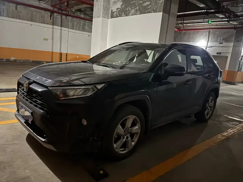 Toyota RAV4, 2021