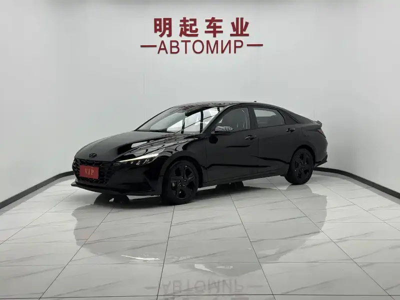 Hyundai Elantra, 2022