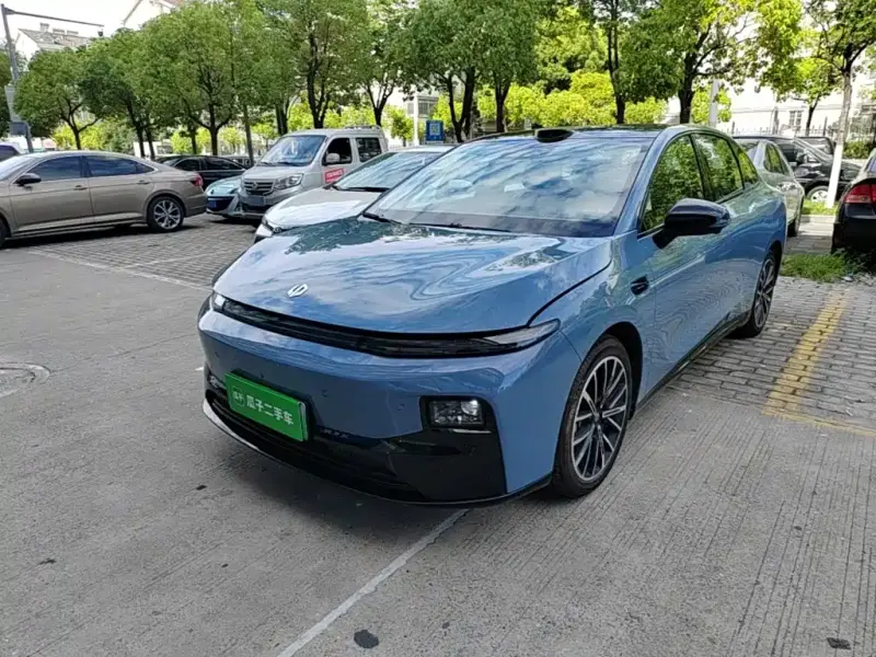 Leapmotor B01, 2025