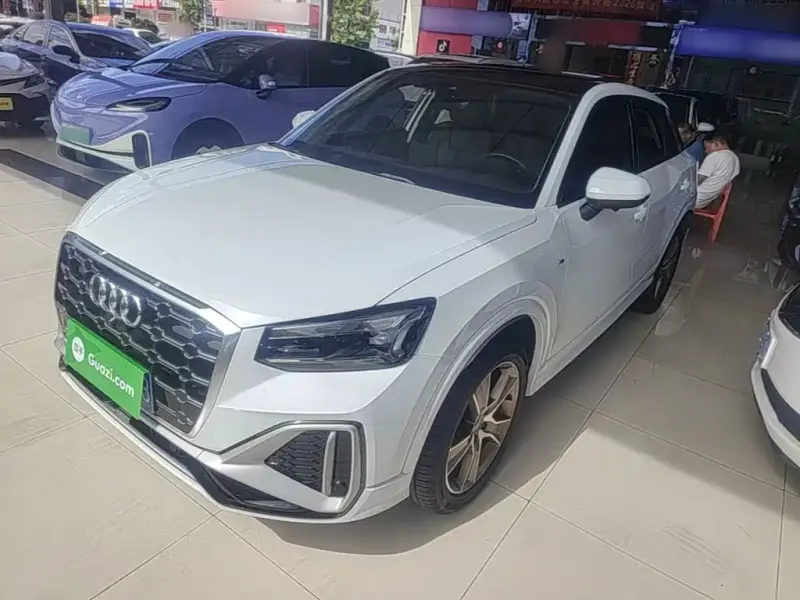 Audi Q2L, 2024