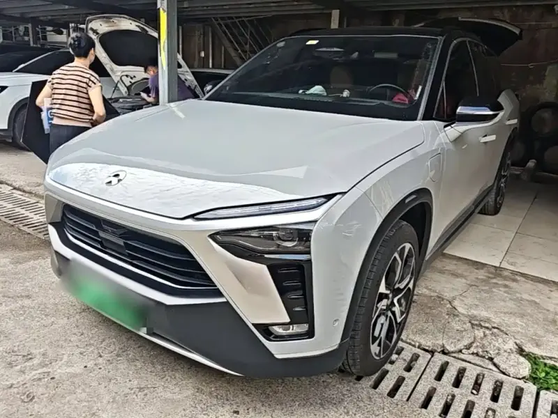 NIO ES8, 2021