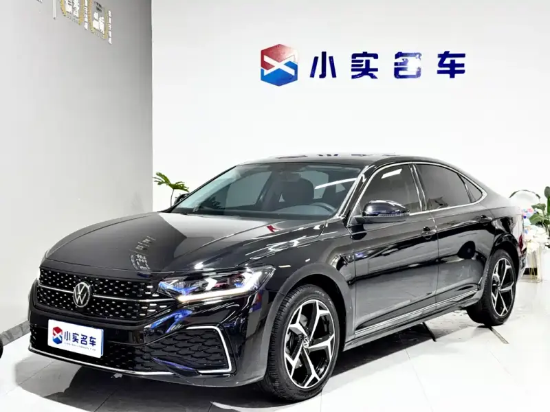 Volkswagen Passat, 2024