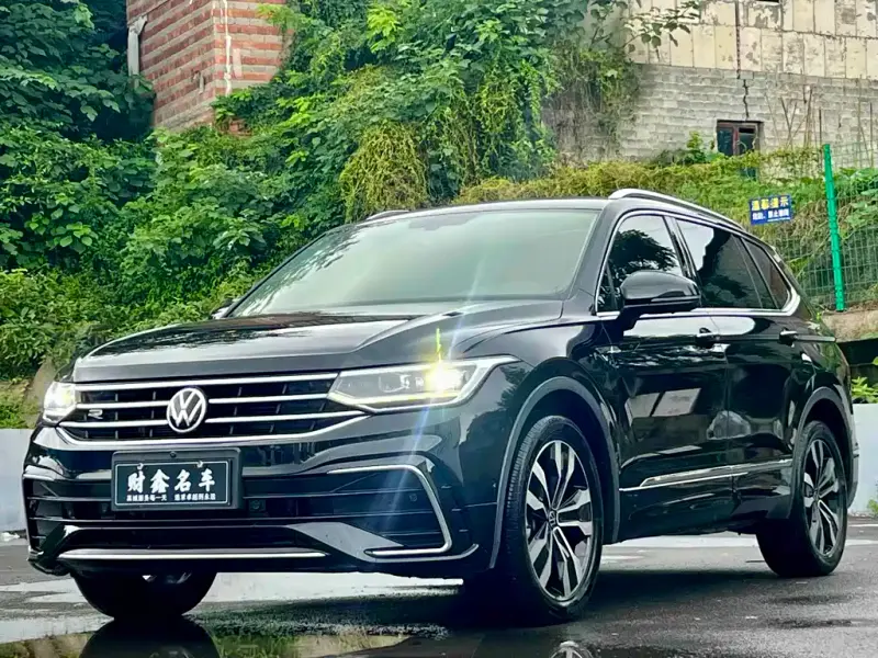 Volkswagen Tiguan L, 2022