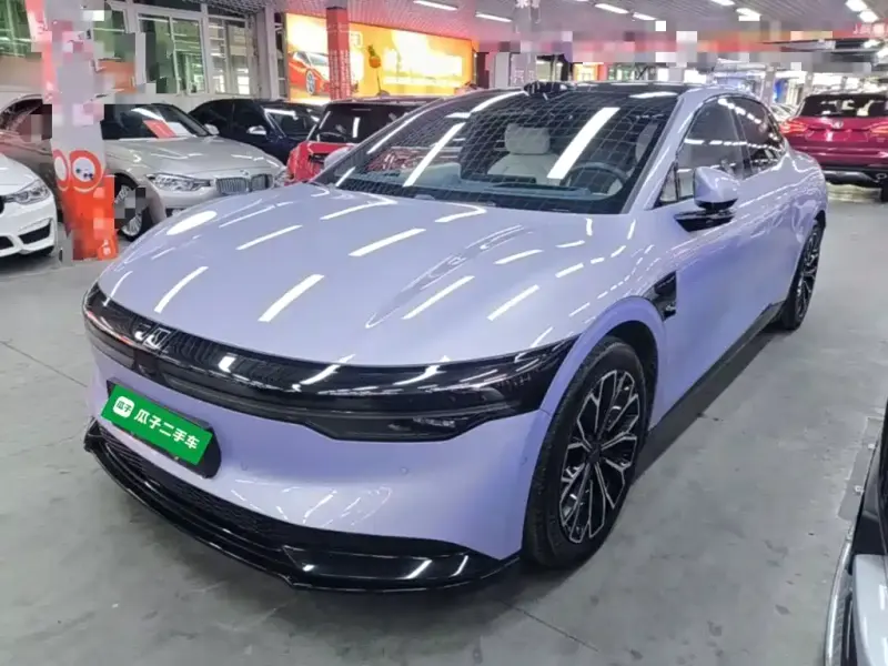 Zeekr 007, 2024