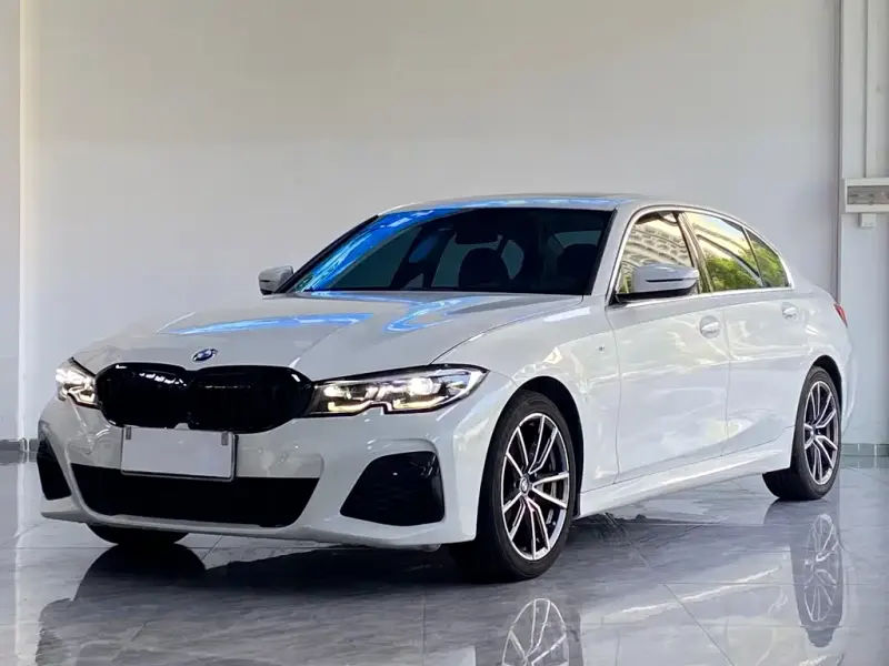BMW 3 Series, 2021