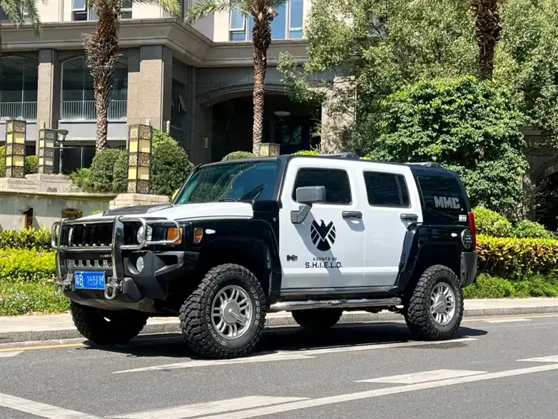 Hummer H3, 2009