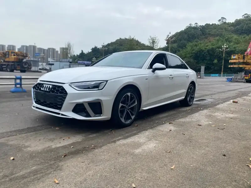 Audi A4L, 2022