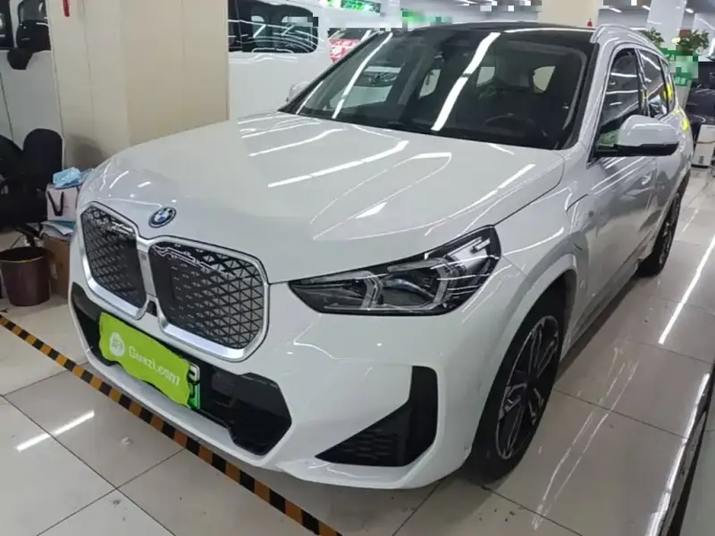 BMW iX1, 2023