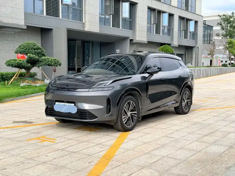 Lynk & Co 08 EM-P, 2024