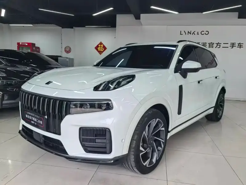 Lynk & Co 09, 2022