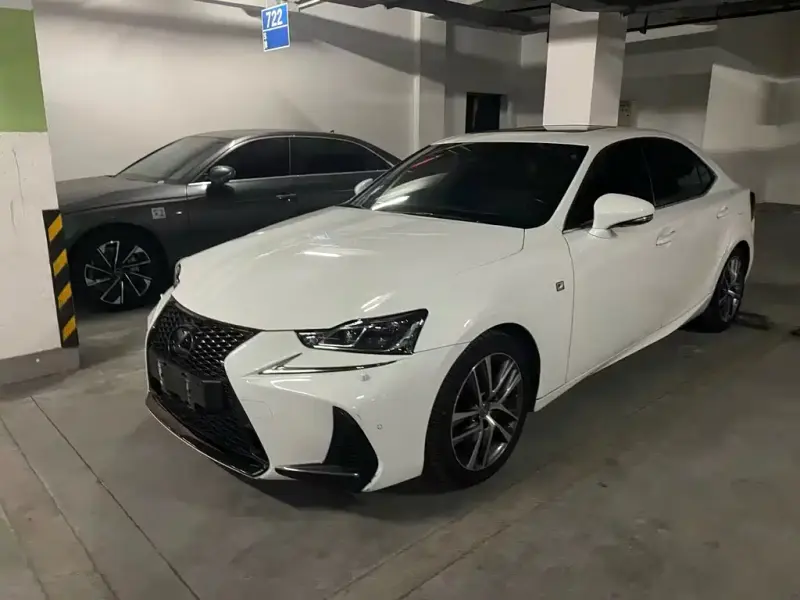 Lexus IS, 2018