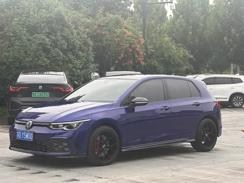 Volkswagen Golf, 2023
