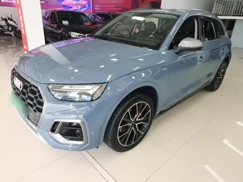 Audi Q5L, 2022