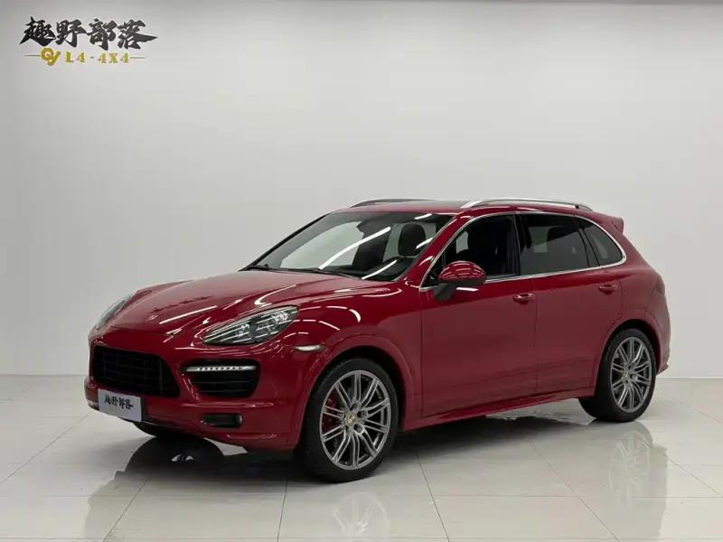 Porsche Cayenne, 2013