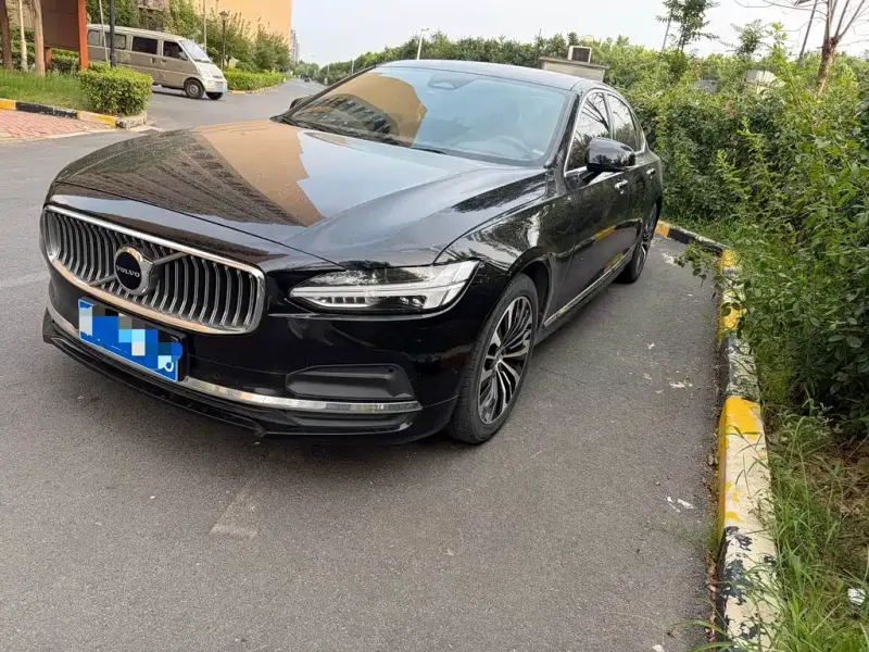 Volvo S90, 2023