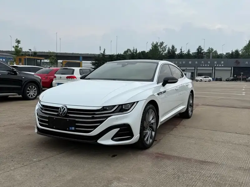 Volkswagen CC, 2025