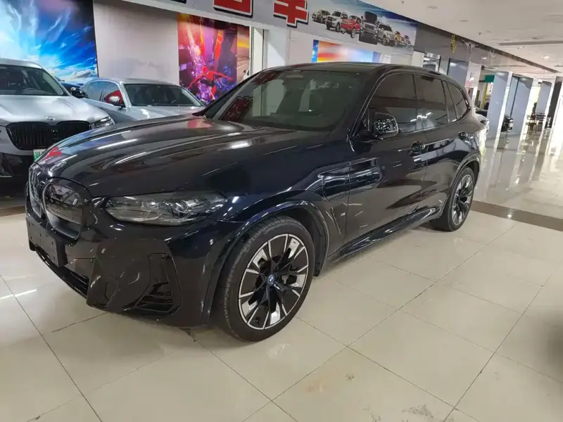 BMW iX3, 2024