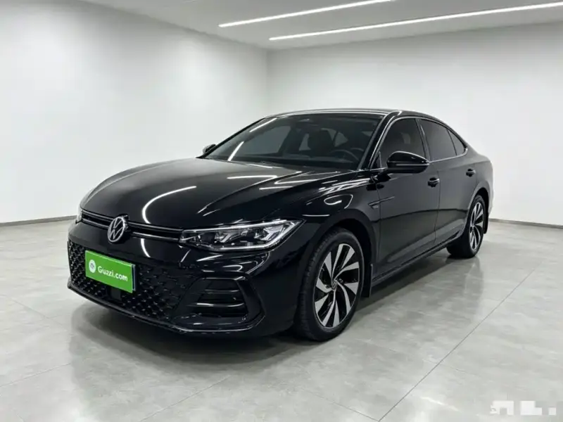 Volkswagen Passat, 2025