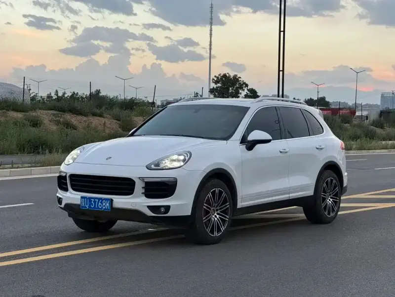 Porsche Cayenne, 2015