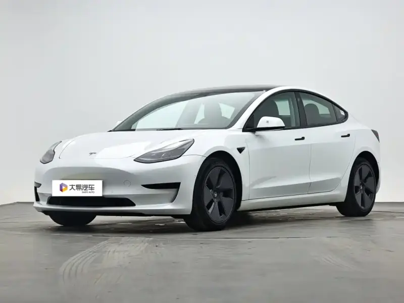 Tesla Model 3, 2023