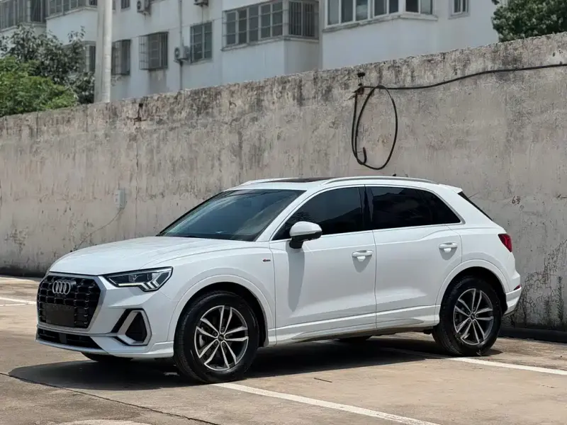 Audi Q3, 2021