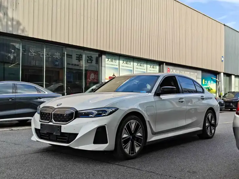 BMW i3, 2024