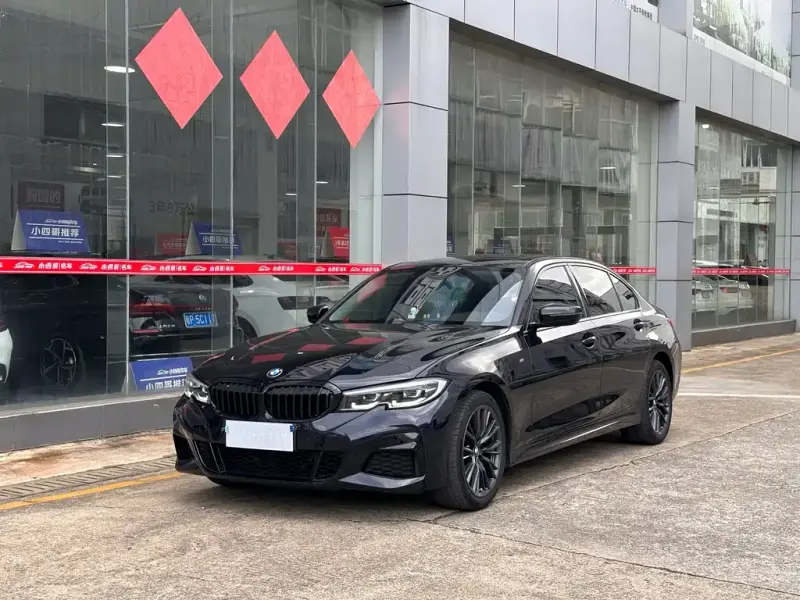 BMW 3 Series, 2022
