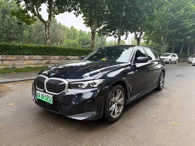BMW i3, 2025