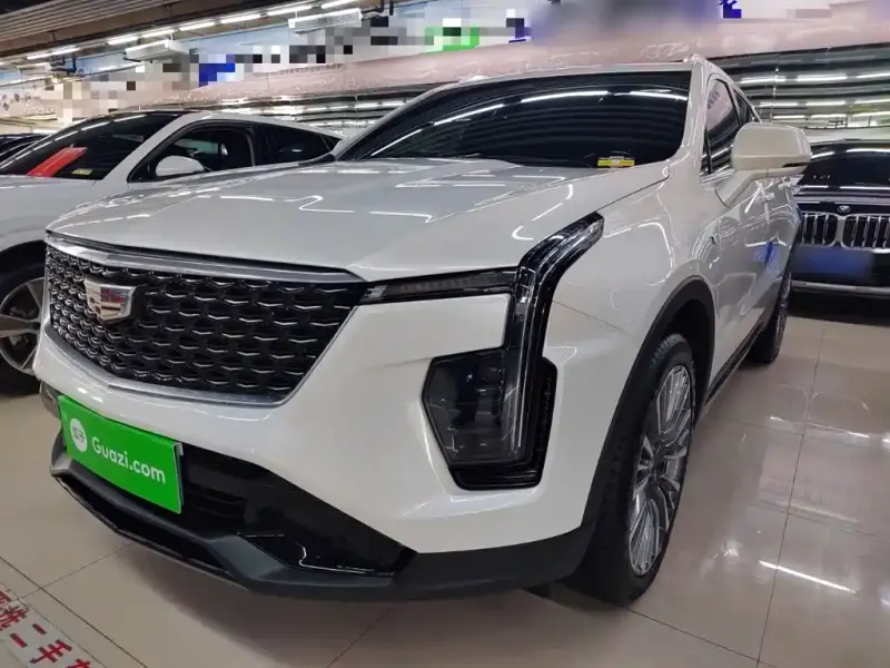Cadillac XT4, 2025