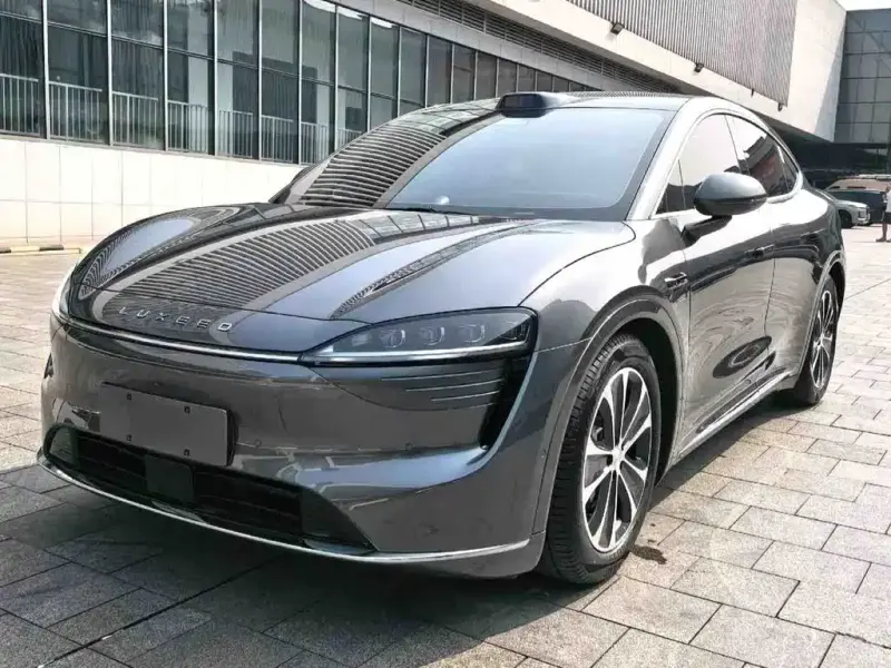 Luxeed Zhijie R7, 2025