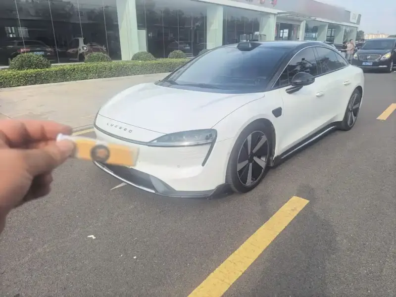 Luxeed Zhijie S7, 2023