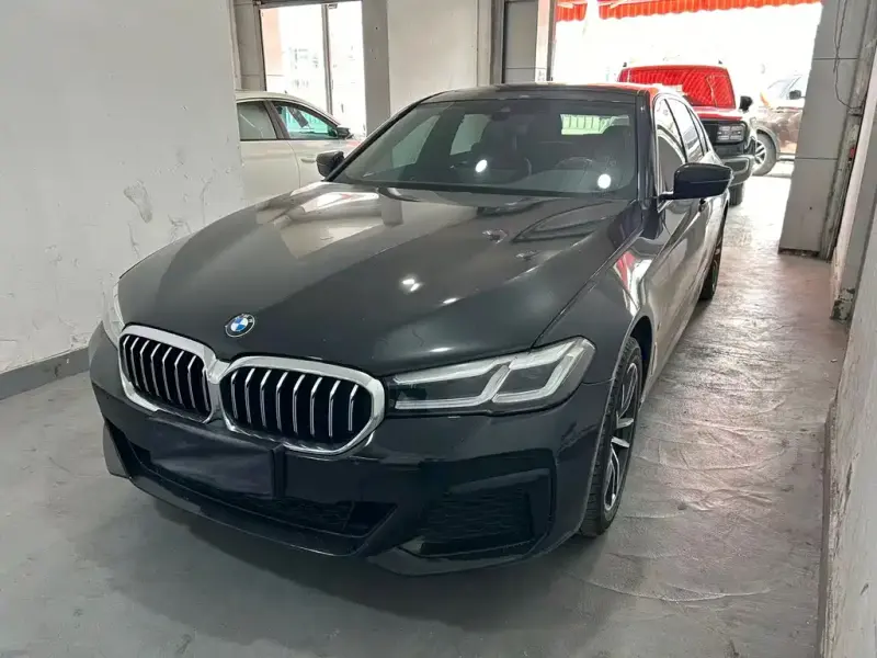 BMW 5 Series, 2023
