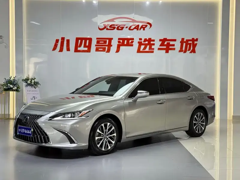 Lexus ES, 2023