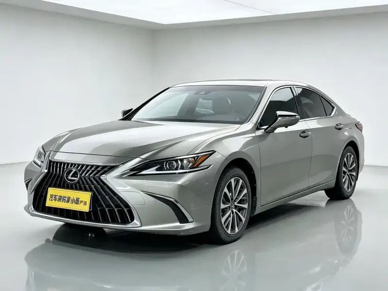 Lexus ES, 2023