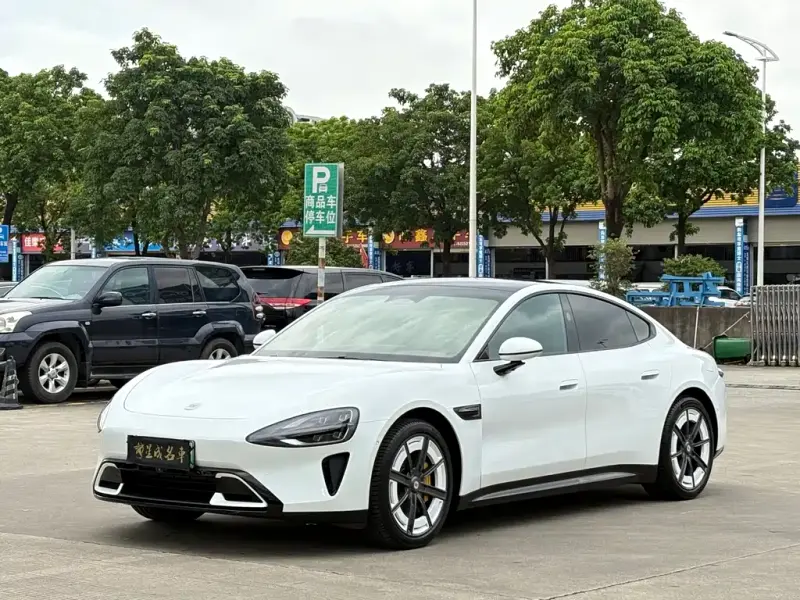 Xiaomi SU7, 2025