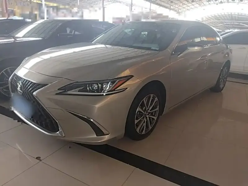 Lexus ES, 2024