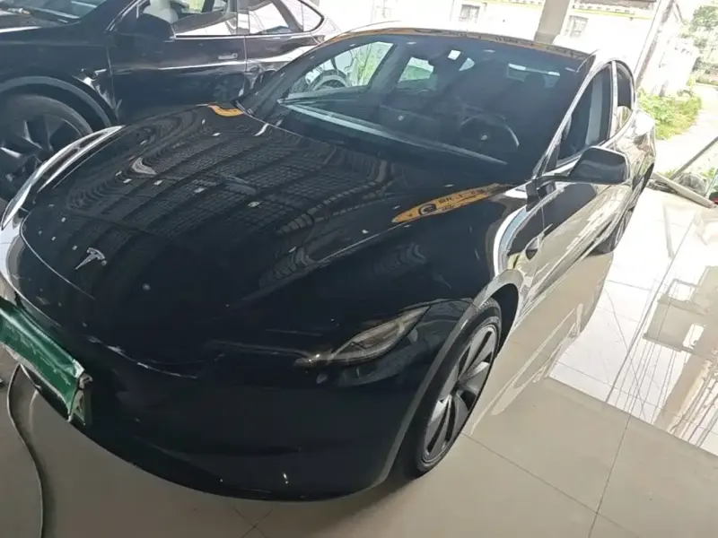 Tesla Model 3, 2024