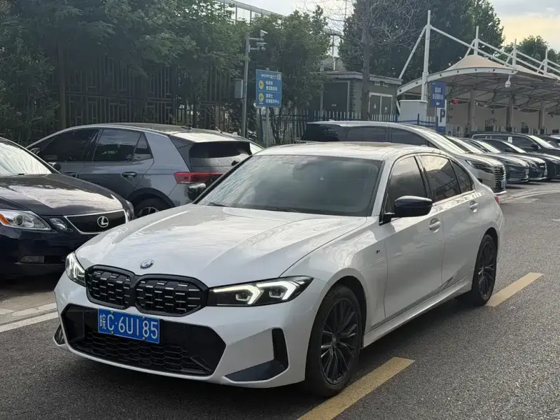 BMW 3 Series, 2023