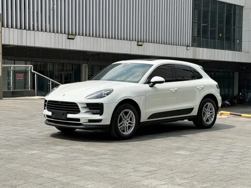 Porsche Macan, 2021