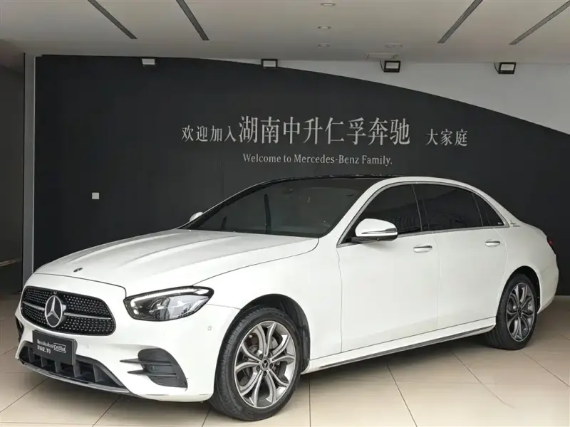 Mercedes-Benz E-Class, 2022